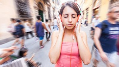 Cómo se produce la pérdida de audición por ruidos fuertes