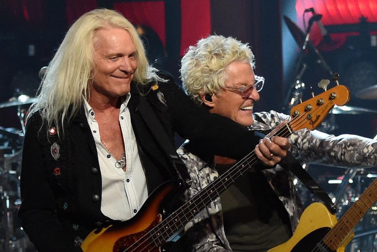 Is Bad Posture Keeping REO Speedwagon's Bruce Hall Off the Road?