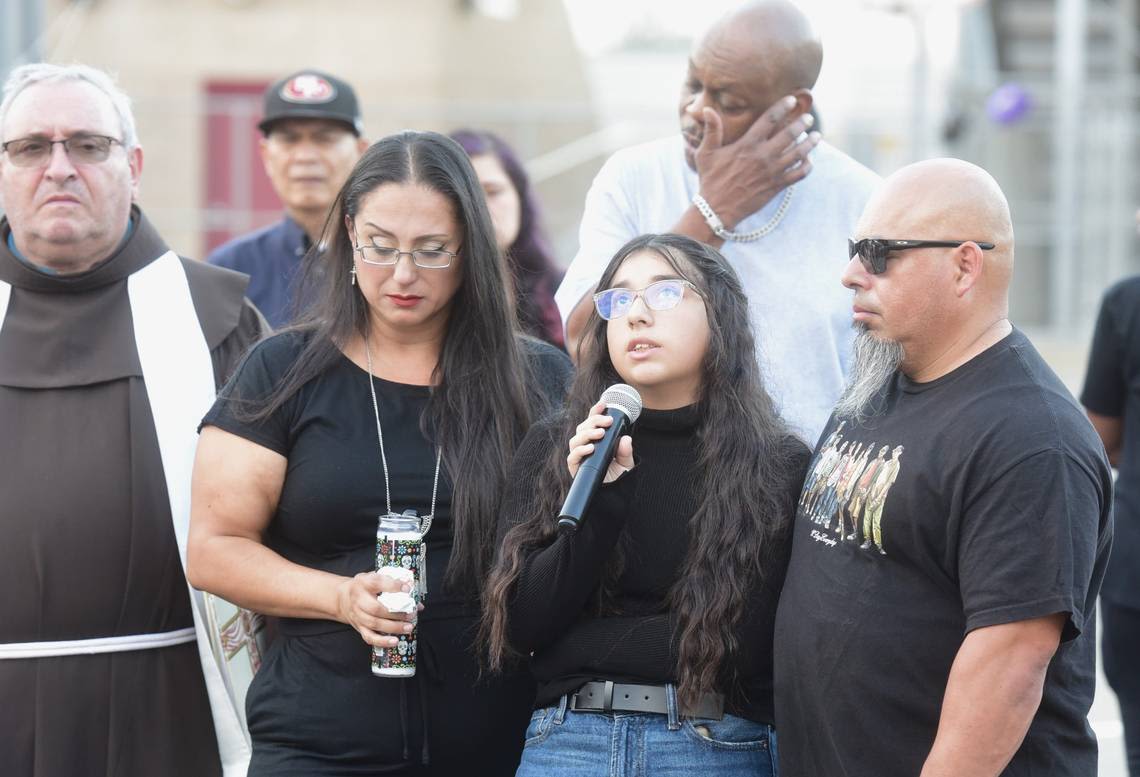 Candlelight vigil held for Merced teen killed in vehicle-bicycle collision