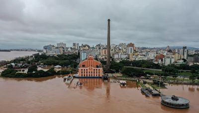 Enchente no RS: Após queda de 25 cm, chuva faz nível do Guaíba voltar a subir