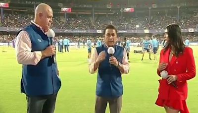 Sunil Gavaskar schools Star Sports over Virat Kohli’s IPL interview