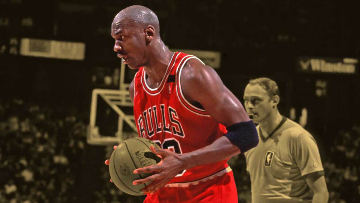 "I didn't love MJ, and I thought MJ was difficult and unnecessarily harsh on his teammates" - Luc Longley's true feelings about Michael Jordan