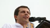 Pete Buttigieg Left 'Speechless' After Airlines... Air Gr (NYSE:ALK), American Airlines Gr (NASDAQ:AAL)