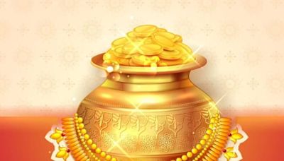 Gold Price Falls In India: Check 22 Carat Rate In Your City On July 11 - News18