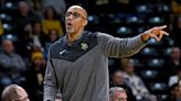 UCF basketball coach Johnny Dawkins signs 2-year contract extension