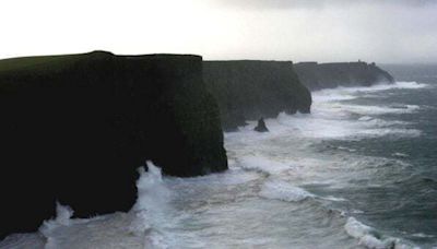Search for young boy missing near Cliffs of Moher resumes - Homepage - Western People