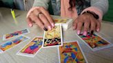 Tarot Symbols & Their Meanings: How to Interpret Tarot Cards