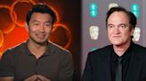 Simu Liu responde a Quentin Tarantino por criticar a Marvel y dice que su nostalgia es racista