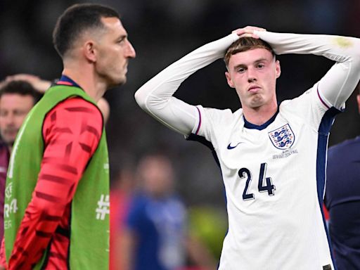 Cole Palmer, Ollie Watkins y Phil Foden se retiran de la convocatoria de Inglaterra