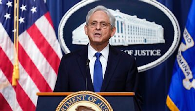 El Departamento de Justicia descarta iniciar un proceso criminal contra el fiscal general Merrick Garland por desacato al Congreso