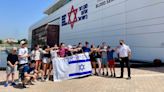 How this Jewish Chicago day school pulled off a last-minute, multi-generational Israel service trip - Jewish Telegraphic Agency