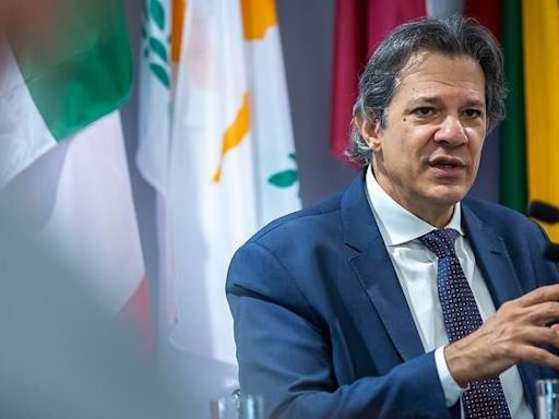 Haddad diz a jornal que em nenhum momento governo cogitou mudar meta de inflação