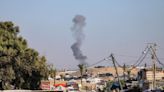 Israel bombardea Rafah mientras siguen las negociaciones por una tregua