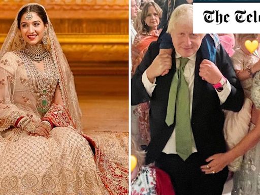 Boris Johnson dances with ex-Austrian PM as he and Tony Blair enjoy India’s ‘wedding of the century’