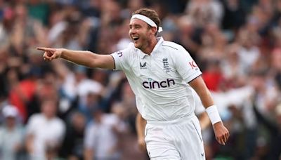 Stuart Broad retires