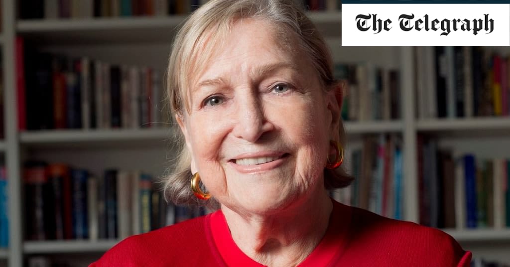 Dame Shirley Conran, author of Lace and Superwoman, dies aged 91