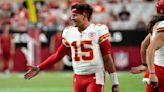 Chiefs QB Patrick Mahomes surprises Whitehouse High School football team