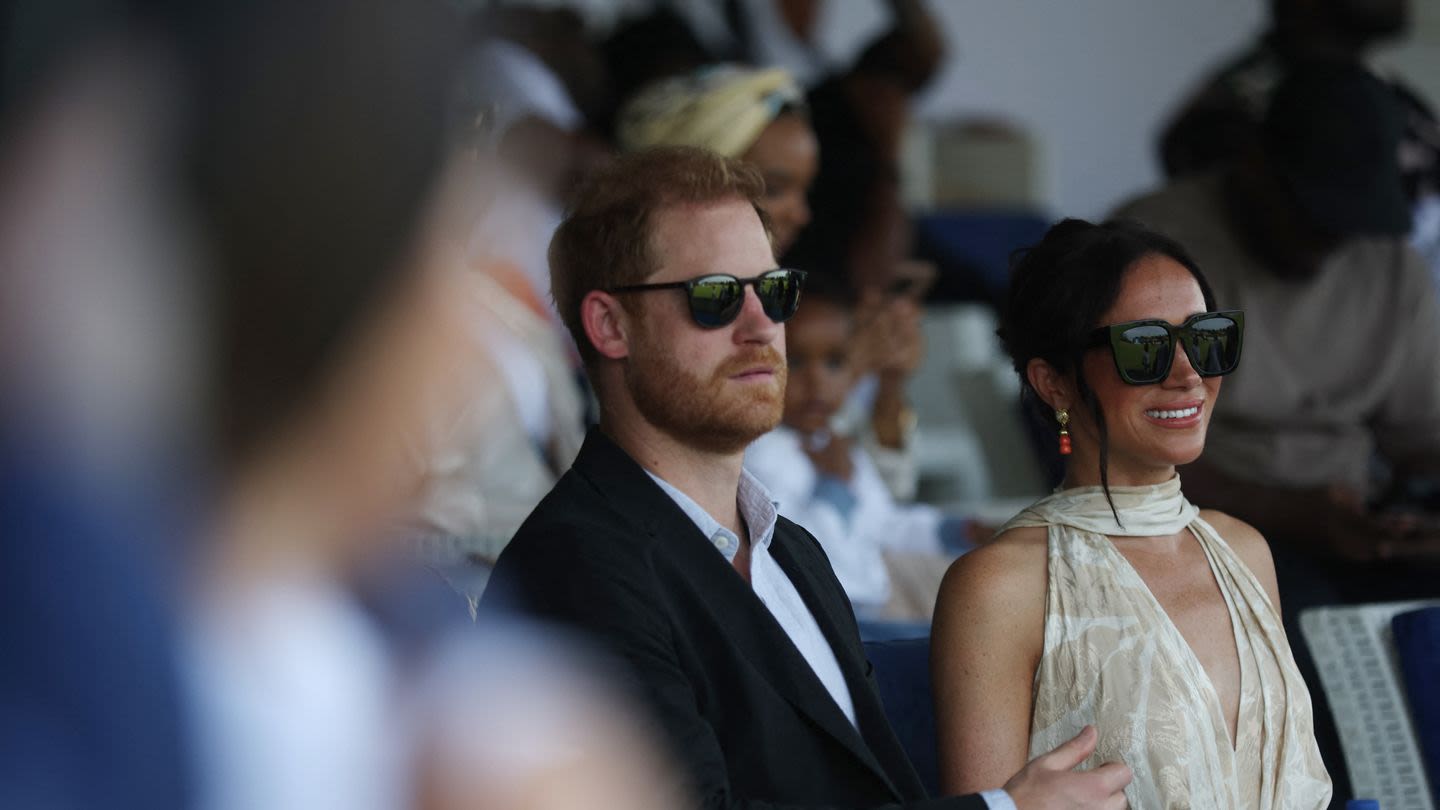 Meghan Changes Into An Elegant Floral Dress For Last Engagement In Nigeria