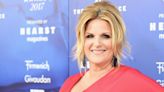 Trisha Yearwood Stuns in a Peach Blazer and Ripped Jeans During Latest Appearance