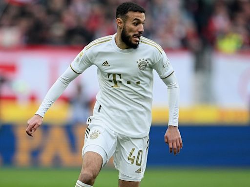 Noussair Mazraoui has told Bayern Munich he wants to leave after reaching agreement with Man United