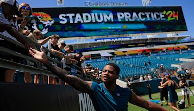 Jacksonville Jaguars training camp report: Stadium practice held with kids, military in mind