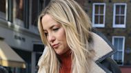 Kate Hudson’s Burnt Orange Sweater Set and Trench Coat Combo Is a Masterclass in Fall Dressing