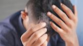 Biotina para el pelo: así puedes tratar la caída del cabello