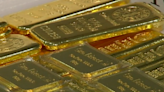 El oro alcanza su máximo histórico con los 2.450 dólares por onza