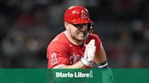 Mike Trout será operado de la rodilla izquierda