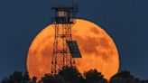 In Photos: Full ‘Strawberry Moon’ Rise Marks Once-In-18-Years Event