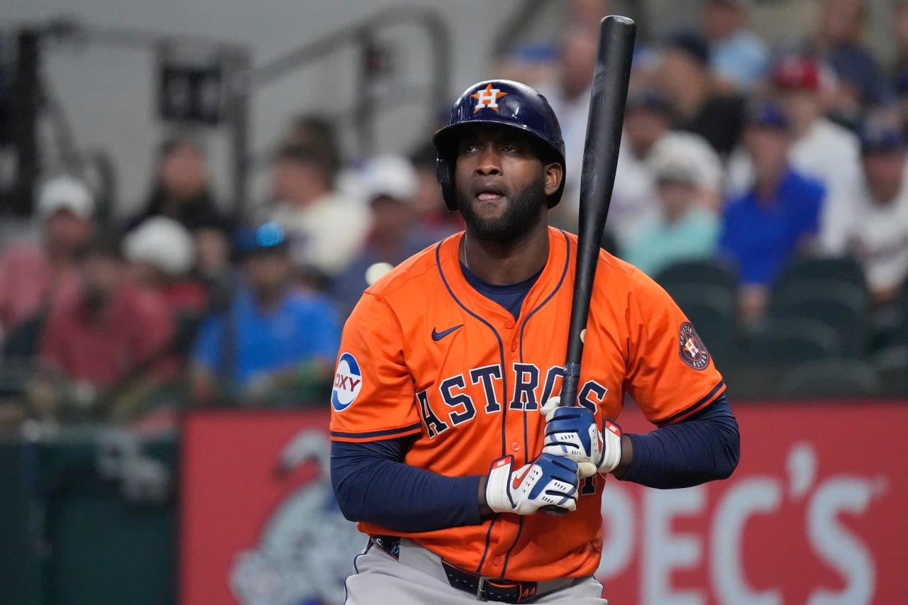 Yordan Alvarez hits 117 mph homer, Astros beat Rangers to take season series again