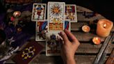 Cómo leer el tarot con ChatGPT: convierte a la IA en tu astróloga de cabecera