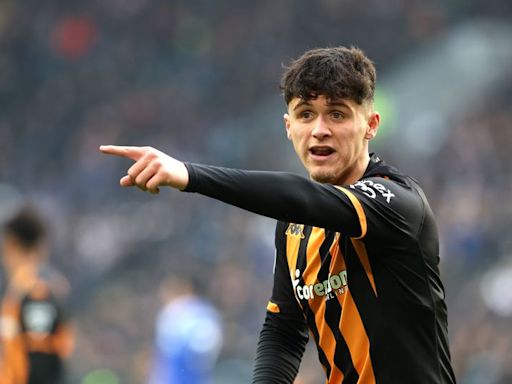 Hull City complete first signing of the summer as Ryan Giles deal agreed