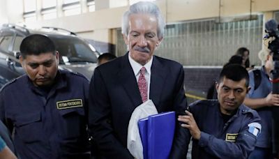 Guatemala: tribunal concede arresto domiciliario al periodista José Rubén Zamora, pero seguirá preso