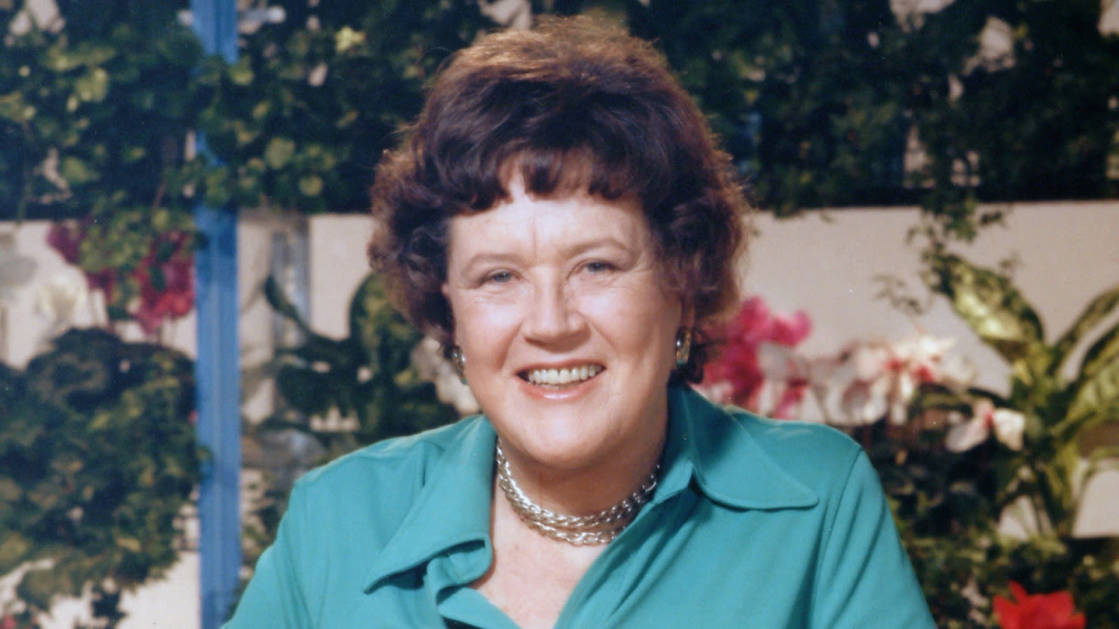 Julia Child's Simple Tip For The Best Boiled Eggs Ever