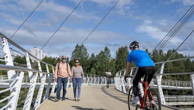 Glasgow's Stockingfield Bridge marks new journey milestone