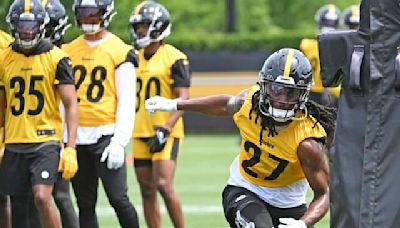 Cole Holcomb still rehabbing, Cory Trice taking part in Steelers OTAs as each recovers from injury