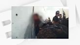 Attaques du 7 octobre: les images glaçantes de la prise d'otages de soldates israéliennes par le Hamas
