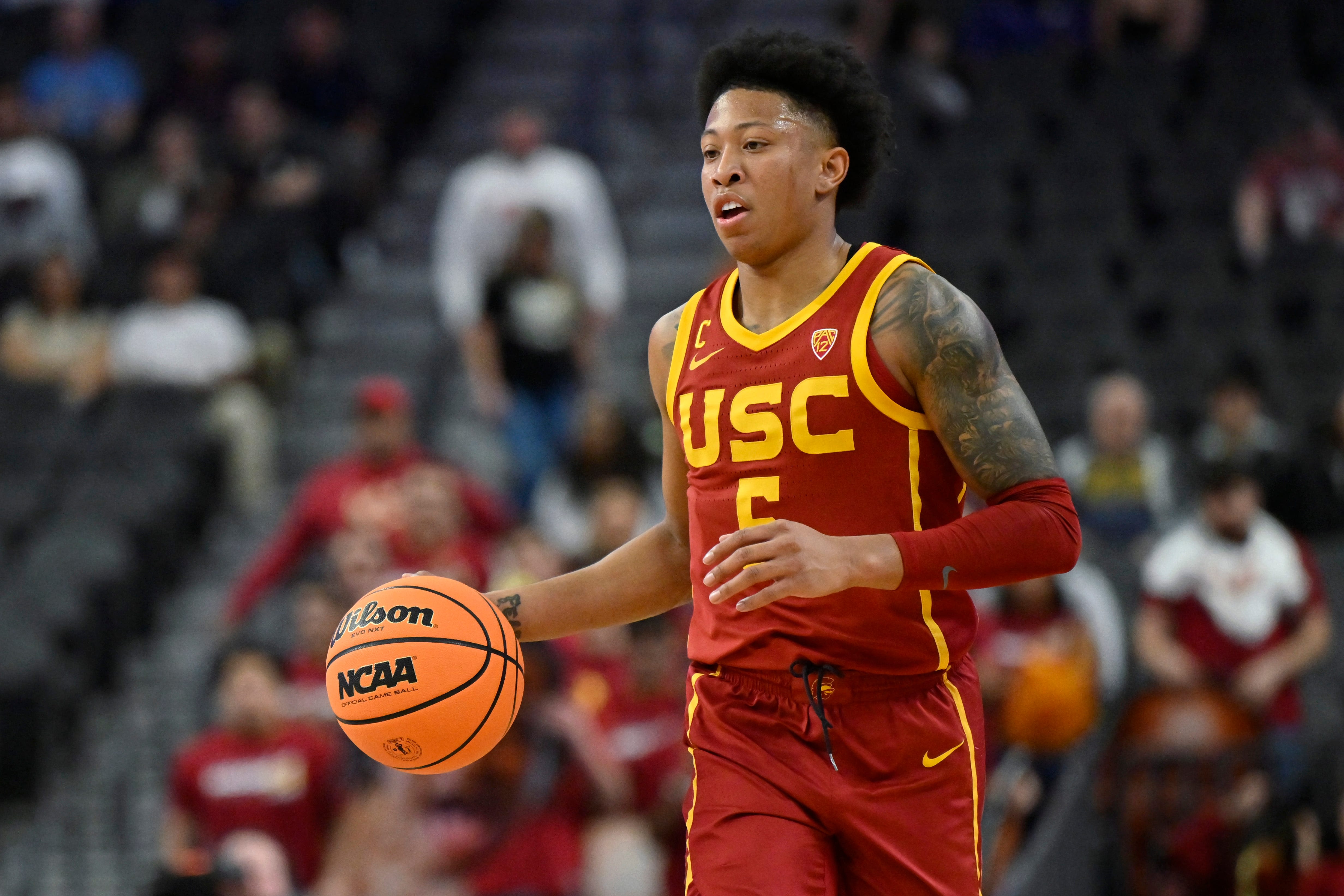 Kings sign former USC guard Boogie Ellis to contract ahead of training camp