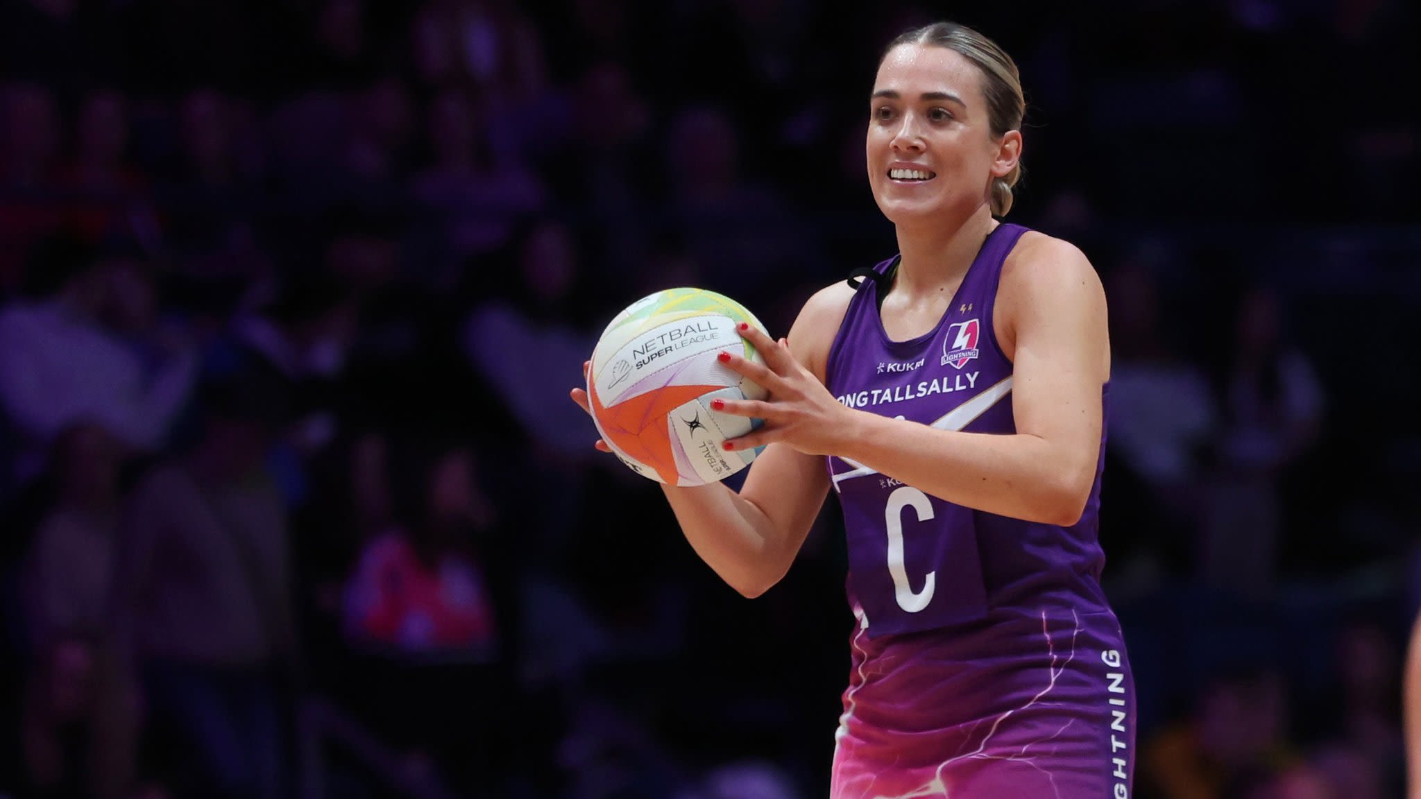 Netball Super League: Loughborough Lightning keep pressure on Manchester Thunder