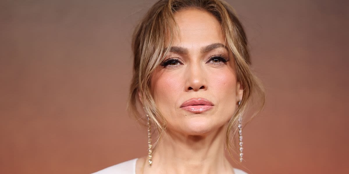 Reporter Asks Jennifer Lopez For 'Truth' About Ben Affleck Situation At Presser