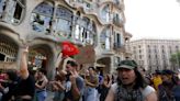 'Enough! ': Thousands protest in Spain against mass tourism, not a first