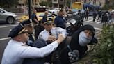 NYC vowed to reform its protest policing. A crackdown on a pro-Palestinian march is raising doubts - WTOP News