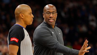 Coach Mike Brown Signs New Kings Contract: Spurs Tracker