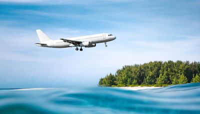 The Best and Worst Airports for Traveling Surfers
