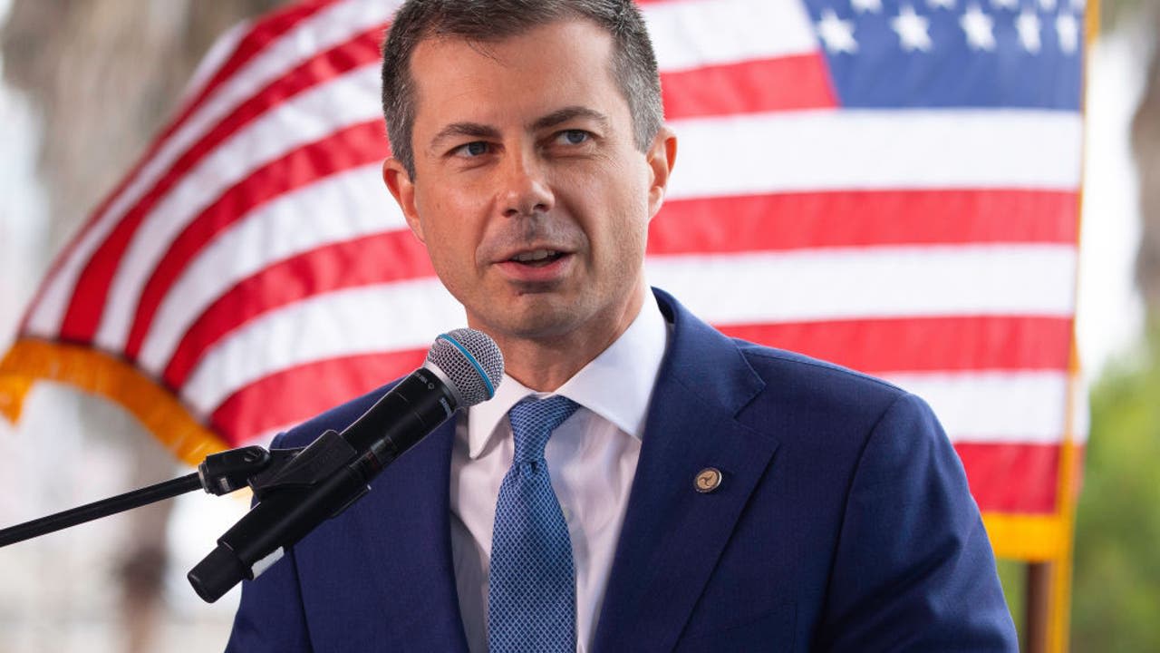 Pete Buttigieg shames airlines only offering flight credits after global outage