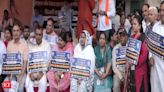 BJP workers stage protests against Delhi CM Arvind Kejriwal over rise in power tariffs - The Economic Times