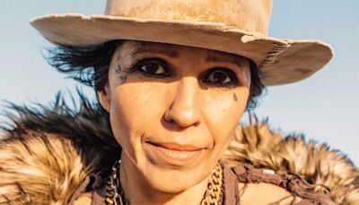 Rocker Linda Perry Reveals She Had a Double Mastectomy After Breast Cancer Diagnosis: 'I Feel So Lucky' (Exclusive)