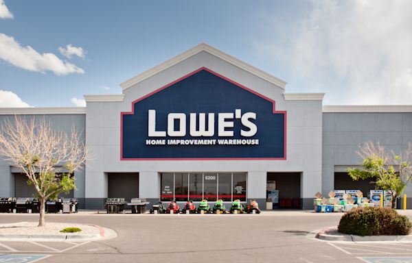 Don’t Shop at Lowe’s on This Day of the Week