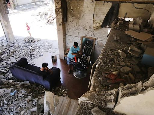 Al menos siete muertos en bombardeos israelíes en el campo de refugiados de Bureij (Gaza)